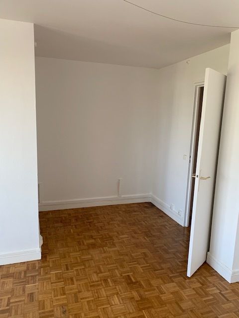 PARIS 19e·28m²·Studio·Non meublé·A long terme uniquement[Location à Paris France]