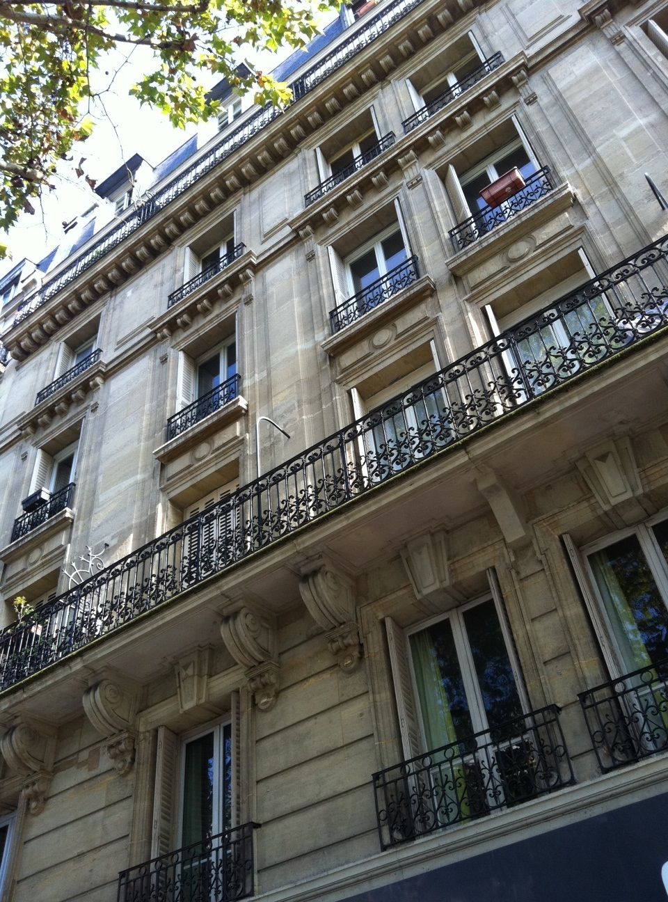 PARIS 17e·68m²·Appartement·Non meublé·A long terme uniquement[Location à Paris France]