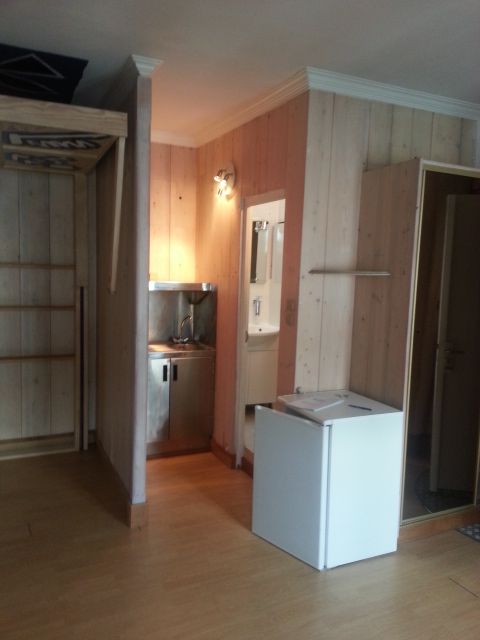 PARIS 8e·26m²·studio·No furniture·Long-term only[Paris Rental]