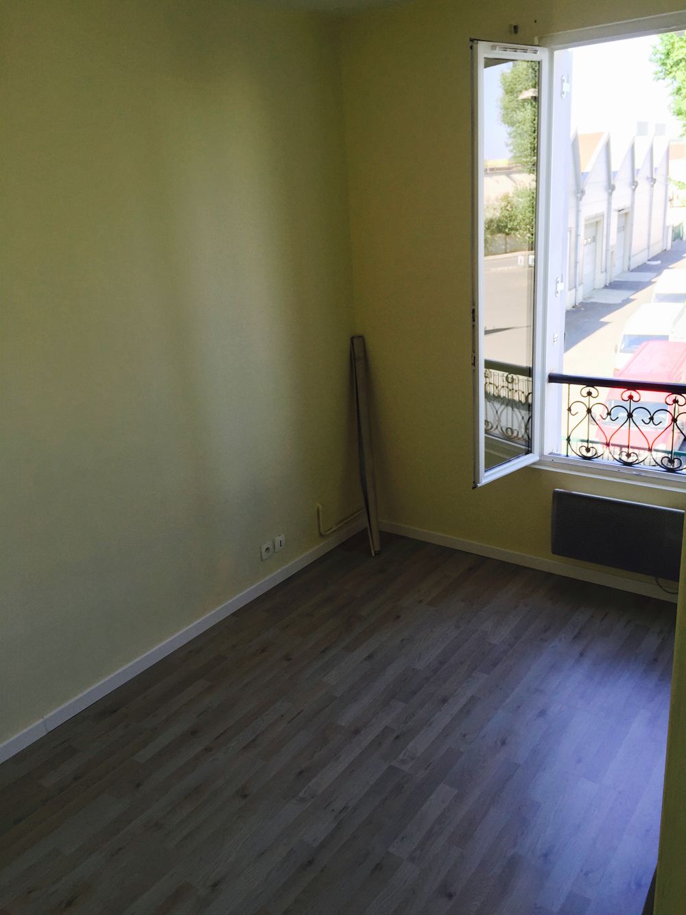 Ivry-sur-Seine 94지역·29m²·아파트·가구 없음·장기만 가능[프랑스 부동산,프랑스 아파트 매매,파리 집 구하기,프랑스 임대 부동산,프랑스 부동산 투자,프랑스 아파트 임대 방법,파리 집 계약 절차,프랑스 부동산 세금 정보,프랑스 부동산 중개인 추천,프랑스 주택 임대 시세,프랑스 주택 관리 서비스,프랑스 아파트 월세,프랑스 단기 임대,파리 집 임대,프랑스 월세 계약,프랑스 월세 시세,파리 임대 집 추천,프랑스 임대,프랑스 월세 ,프랑스 부동산 임대 서비스,프랑스 부동산 중개,프랑스 부동산 에이전시,파리 부동산 중개인,프랑스 부동산 매물,파리 부동산 에이전시 추천,파리 현지 부동산 상담,파리 부동산 거래 대행,프랑스 부동산 시세 조회,프랑스 부동산 서비스,파리 부동산 에이전시,프랑스 부동산 전문가,프랑스 부동산 거래 팁,프랑스 주택 중개 플랫폼,파리 유학생 ,프랑스 유학 집 구하기,파리 학생 기숙사 임대,프랑스 유학생 월세 아파트,프랑스 유학 임대 계약,파리 유학 생활 집 구하기,프랑스 유학생 쉐어하우스,프랑스 가족용 주택 매매,파리 가족 아파트 임대,프랑스 어린이 학교 근처 집,프랑스 이민 주택 ,맞춤형 부동산 서비스,파리 단기 임대 아파트,프랑스 출장용 주택,파리 월 단위 임대]