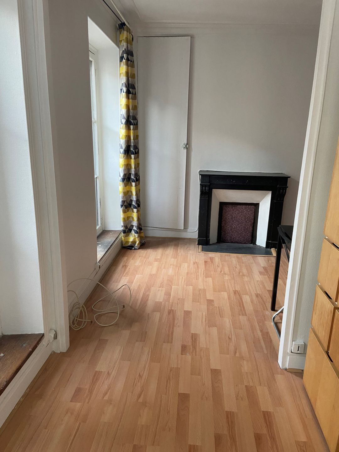 PARIS 11e·28m²·Studio·Meublé·A long terme uniquement[Location à Paris France]