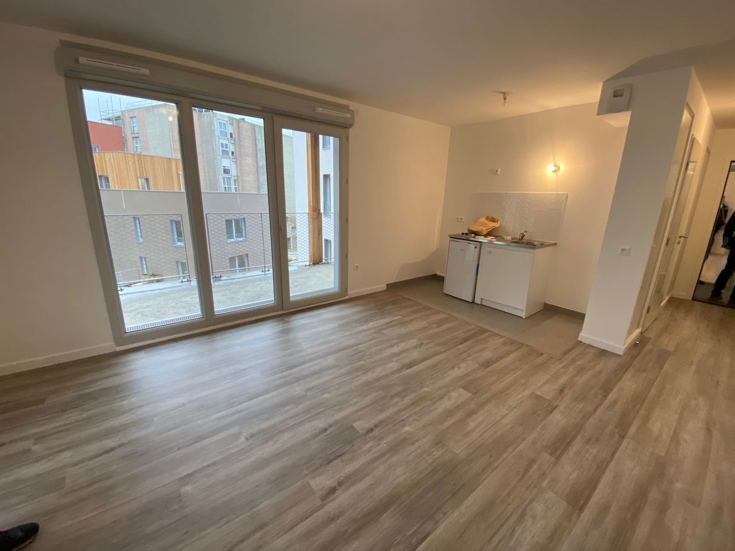 Romainville 93e·30m²·Studio·Non meublé·A long terme uniquement[Location à Paris France]