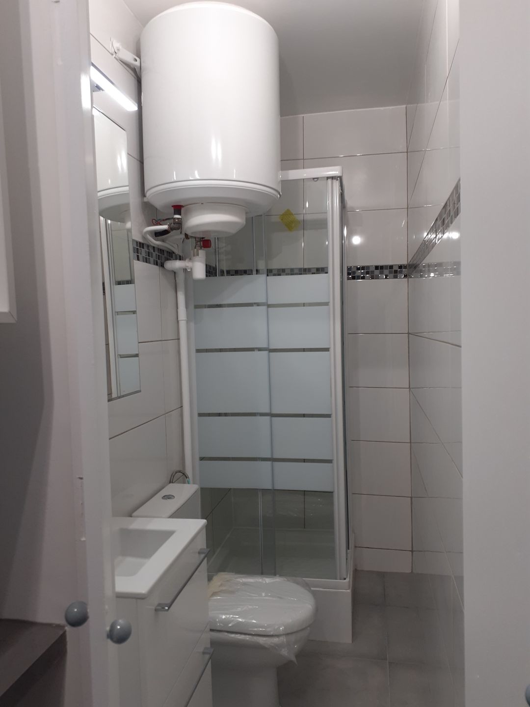 PARIS 17e·16m²·studio·With furniture·Long-term only[Paris Rental]