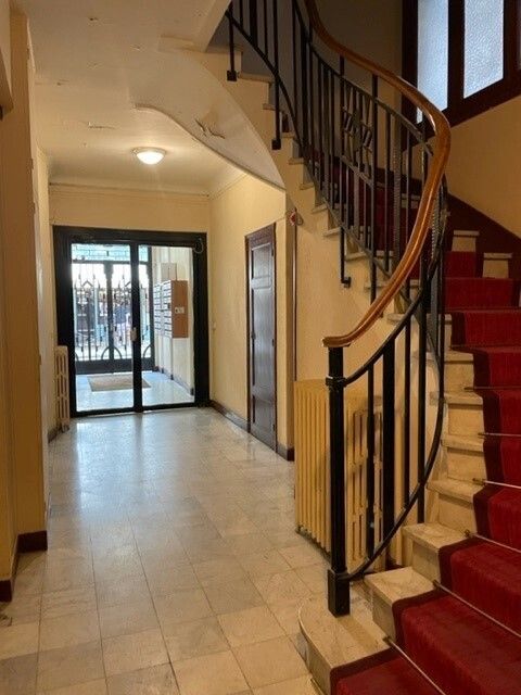 PARIS 3지역·27m²·studio·가구 없음·장기만 가능[프랑스 부동산,프랑스 아파트 매매,파리 집 구하기,프랑스 임대 부동산,프랑스 부동산 투자,프랑스 아파트 임대 방법,파리 집 계약 절차,프랑스 부동산 세금 정보,프랑스 부동산 중개인 추천,프랑스 주택 임대 시세,프랑스 주택 관리 서비스,프랑스 아파트 월세,프랑스 단기 임대,파리 집 임대,프랑스 월세 계약,프랑스 월세 시세,파리 임대 집 추천,프랑스 임대,프랑스 월세 ,프랑스 부동산 임대 서비스,프랑스 부동산 중개,프랑스 부동산 에이전시,파리 부동산 중개인,프랑스 부동산 매물,파리 부동산 에이전시 추천,파리 현지 부동산 상담,파리 부동산 거래 대행,프랑스 부동산 시세 조회,프랑스 부동산 서비스,파리 부동산 에이전시,프랑스 부동산 전문가,프랑스 부동산 거래 팁,프랑스 주택 중개 플랫폼,파리 유학생 ,프랑스 유학 집 구하기,파리 학생 기숙사 임대,프랑스 유학생 월세 아파트,프랑스 유학 임대 계약,파리 유학 생활 집 구하기,프랑스 유학생 쉐어하우스,프랑스 가족용 주택 매매,파리 가족 아파트 임대,프랑스 어린이 학교 근처 집,프랑스 이민 주택 ,맞춤형 부동산 서비스,파리 단기 임대 아파트,프랑스 출장용 주택,파리 월 단위 임대]