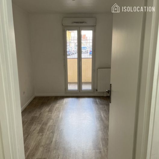 Aubervilliers 93지역·77m²·4P·아파트·중고 주택[프랑스 부동산,프랑스 아파트 매매,파리 집 구하기,프랑스 임대 부동산,프랑스 부동산 투자,프랑스 아파트 임대 방법,파리 집 계약 절차,프랑스 부동산 세금 정보,프랑스 부동산 중개인 추천,프랑스 주택 임대 시세,프랑스 주택 관리 서비스,프랑스 아파트 월세,프랑스 단기 임대,파리 집 임대,프랑스 월세 계약,프랑스 월세 시세,파리 임대 집 추천,프랑스 임대,프랑스 월세 ,프랑스 부동산 임대 서비스,프랑스 부동산 중개,프랑스 부동산 에이전시,파리 부동산 중개인,프랑스 부동산 매물,파리 부동산 에이전시 추천,파리 현지 부동산 상담,파리 부동산 거래 대행,프랑스 부동산 시세 조회,프랑스 부동산 서비스,파리 부동산 에이전시,프랑스 부동산 전문가,프랑스 부동산 거래 팁,프랑스 주택 중개 플랫폼,파리 유학생 ,프랑스 유학 집 구하기,파리 학생 기숙사 임대,프랑스 유학생 월세 아파트,프랑스 유학 임대 계약,파리 유학 생활 집 구하기,프랑스 유학생 쉐어하우스,프랑스 가족용 주택 매매,파리 가족 아파트 임대,프랑스 어린이 학교 근처 집,프랑스 이민 주택 ,맞춤형 부동산 서비스,파리 단기 임대 아파트,프랑스 출장용 주택,파리 월 단위 임대]