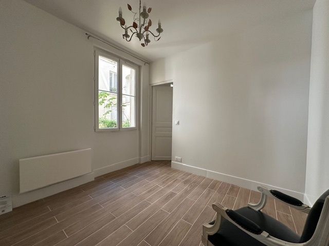 PARIS 18e·31m²·Second-hand·F2[Paris Rental]