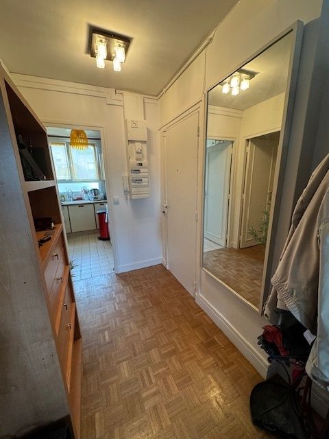 Lilas 93e·55m²·Second-hand·F3[Paris Rental]