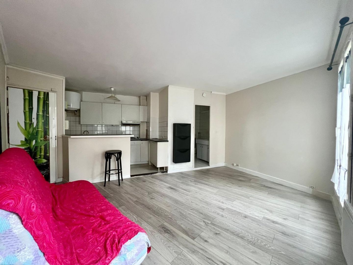 PARIS 18e·25m²·Second-hand·F1[Paris Rental]