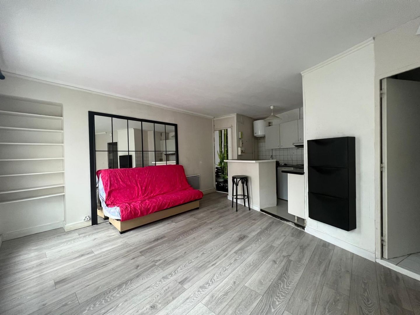 PARIS 18e·25m²·Second-hand·F1[Paris Rental]