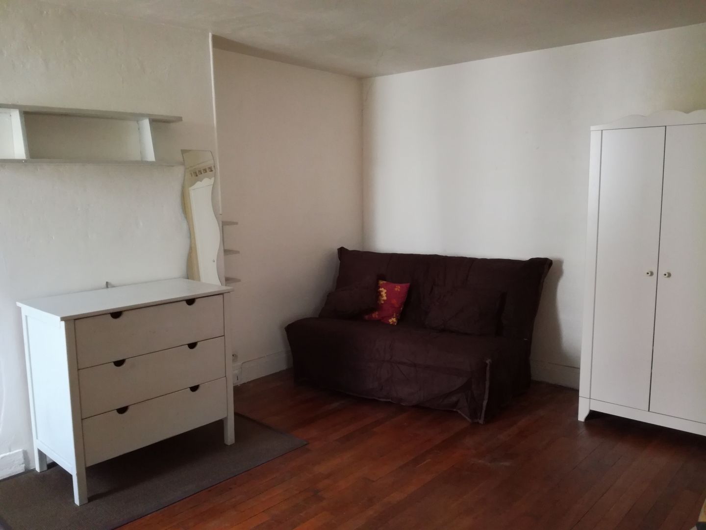 PARIS 15区·28平·studio·有家具·仅长租[法国巴黎租房]