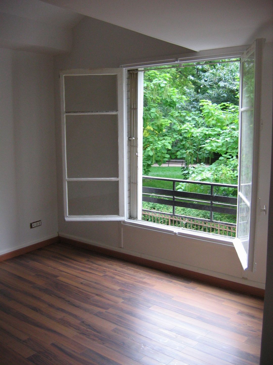 PARIS 20지역·21m²·studio·가구 없음·장기만 가능[프랑스 파리 아파트 임대]