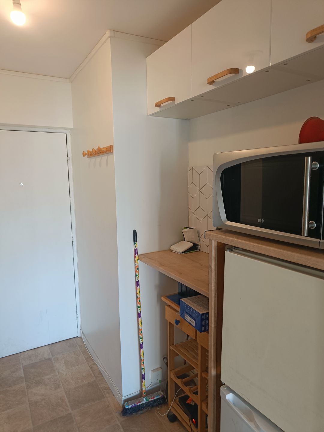 PARIS 20지역·24m²·studio·가구·장기만 가능[프랑스 파리 아파트 임대]