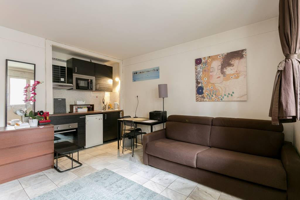 PARIS 15e·25m²·studio·With furniture·Long-term only[Paris Rental]