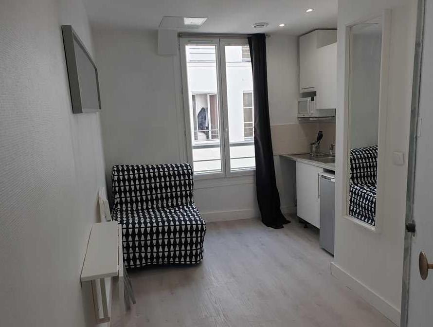 PARIS 9e·12m²·studio·With furniture·Long-term only[Paris Rental]