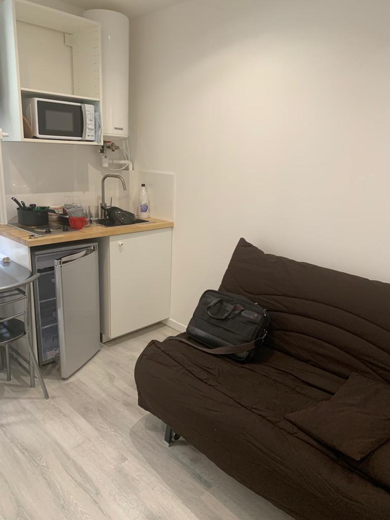 PARIS 18e·15m²·studio·With furniture·Long-term only[Paris Rental]
