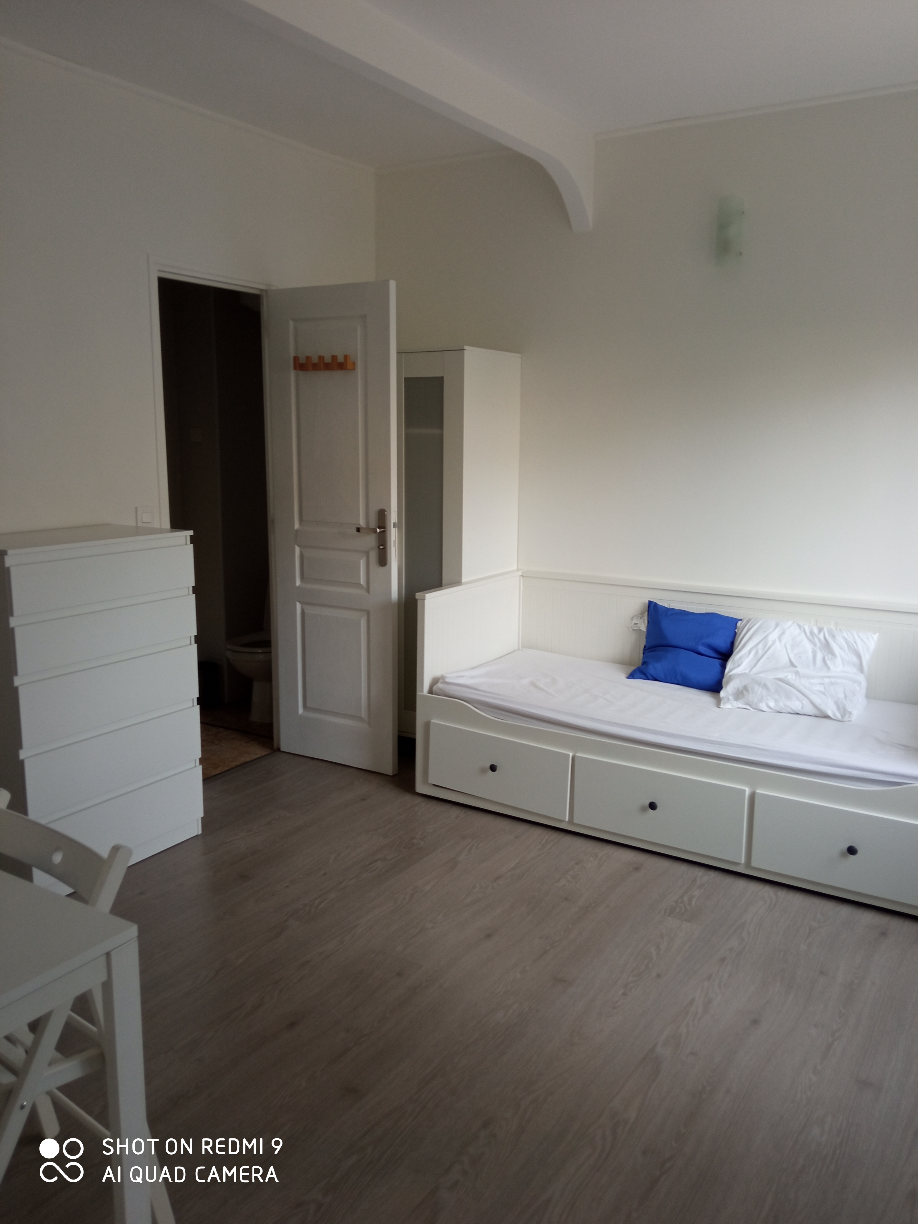 Villejuif 94지역·18m²·studio·가구·장기만 가능[프랑스 부동산,프랑스 아파트 매매,파리 집 구하기,프랑스 임대 부동산,프랑스 부동산 투자,프랑스 아파트 임대 방법,파리 집 계약 절차,프랑스 부동산 세금 정보,프랑스 부동산 중개인 추천,프랑스 주택 임대 시세,프랑스 주택 관리 서비스,프랑스 아파트 월세,프랑스 단기 임대,파리 집 임대,프랑스 월세 계약,프랑스 월세 시세,파리 임대 집 추천,프랑스 임대,프랑스 월세 ,프랑스 부동산 임대 서비스,프랑스 부동산 중개,프랑스 부동산 에이전시,파리 부동산 중개인,프랑스 부동산 매물,파리 부동산 에이전시 추천,파리 현지 부동산 상담,파리 부동산 거래 대행,프랑스 부동산 시세 조회,프랑스 부동산 서비스,파리 부동산 에이전시,프랑스 부동산 전문가,프랑스 부동산 거래 팁,프랑스 주택 중개 플랫폼,파리 유학생 ,프랑스 유학 집 구하기,파리 학생 기숙사 임대,프랑스 유학생 월세 아파트,프랑스 유학 임대 계약,파리 유학 생활 집 구하기,프랑스 유학생 쉐어하우스,프랑스 가족용 주택 매매,파리 가족 아파트 임대,프랑스 어린이 학교 근처 집,프랑스 이민 주택 ,맞춤형 부동산 서비스,파리 단기 임대 아파트,프랑스 출장용 주택,파리 월 단위 임대]