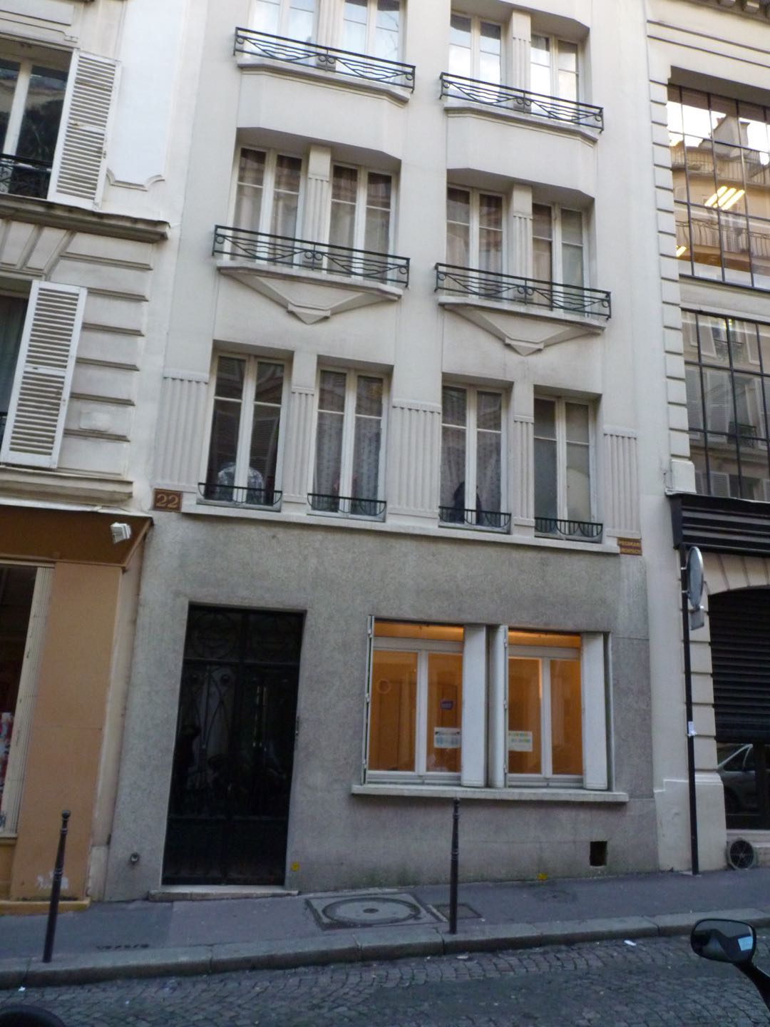 PARIS 17区·20平·公寓·家具齐全·仅长租[法国巴黎租房]