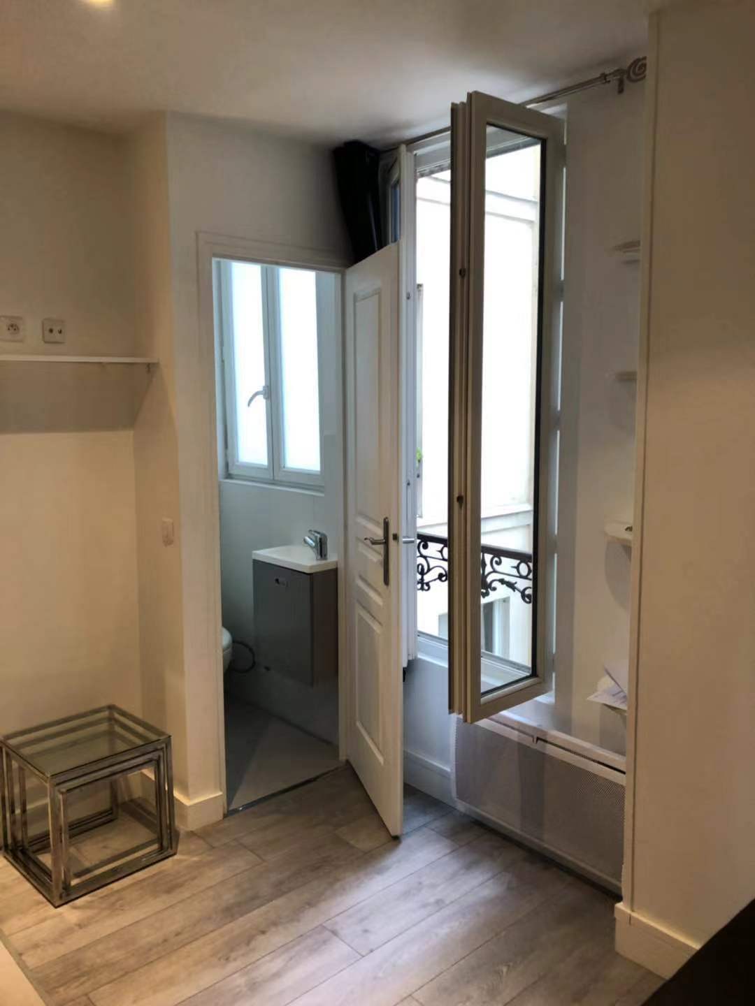 PARIS 10e·10m²·Studio·Entièrement équipé·A long terme uniquement[Location à Paris France]