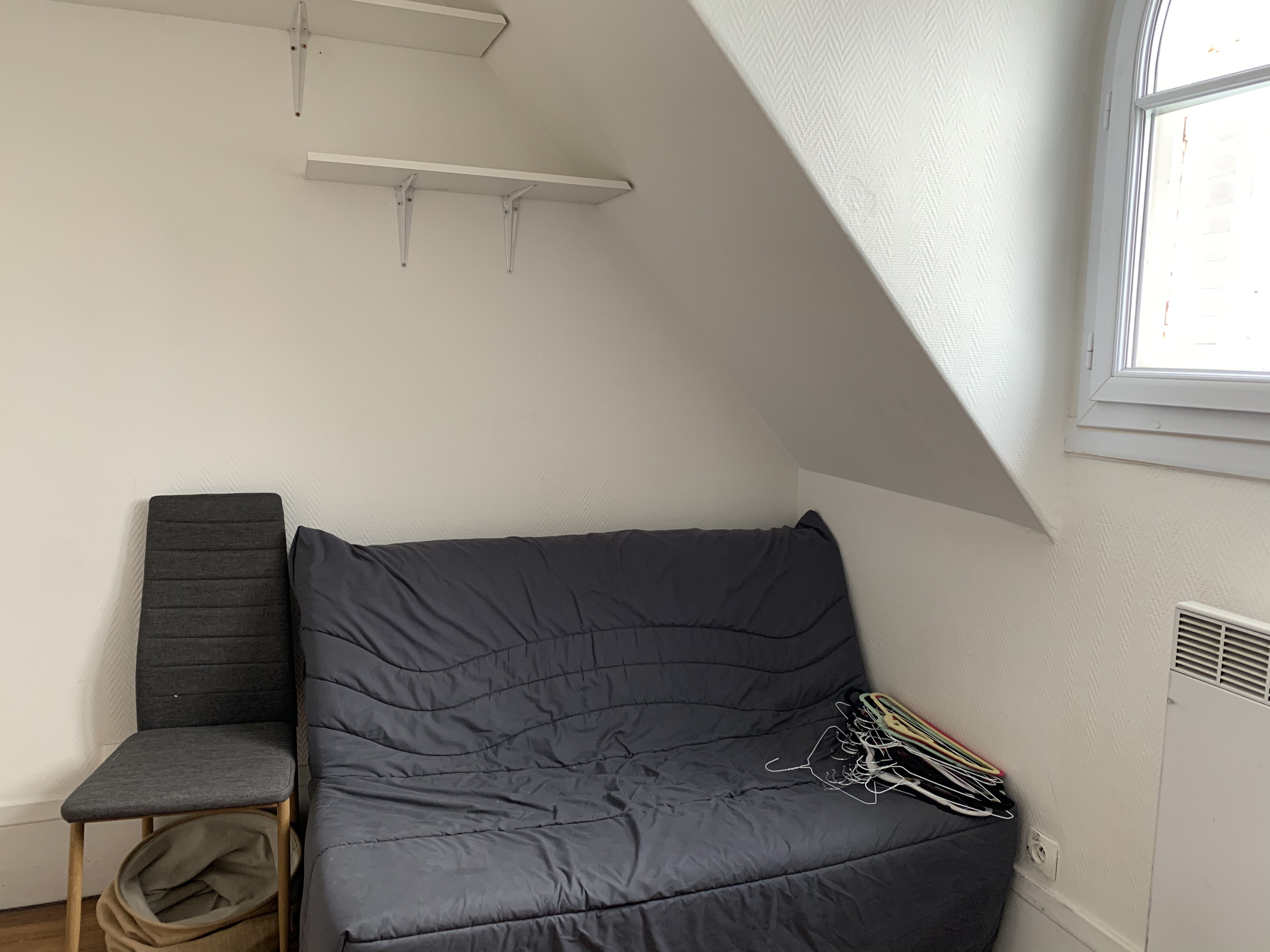 PARIS 17区·10平·公寓·有家具·仅长租[法国巴黎租房]