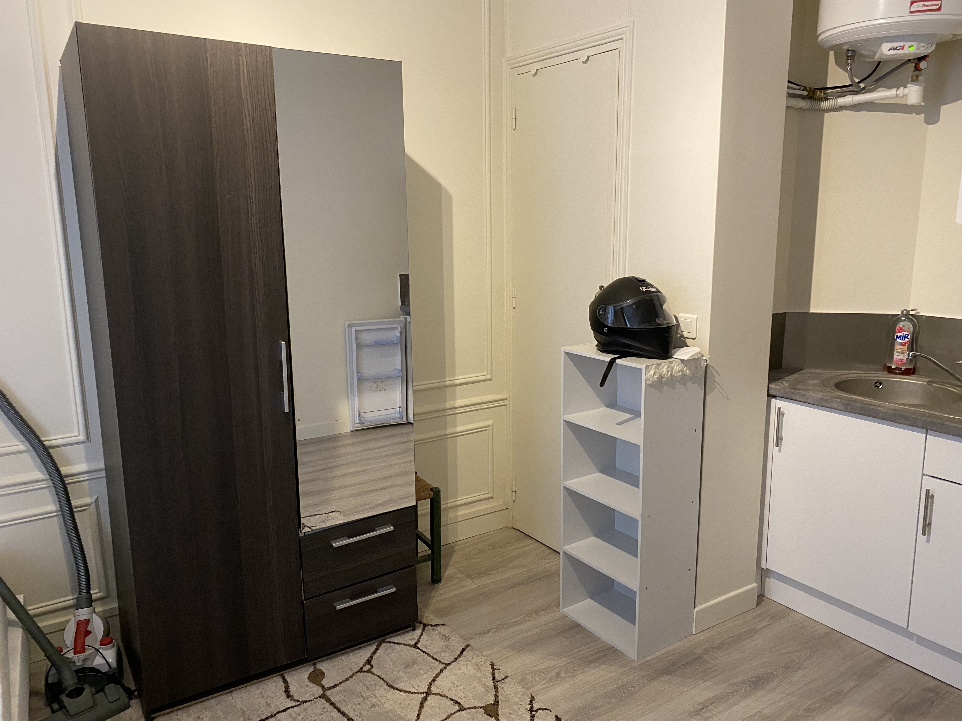 PARIS 15지역·18m²·아파트·가구·장기만 가능[프랑스 부동산,프랑스 아파트 매매,파리 집 구하기,프랑스 임대 부동산,프랑스 부동산 투자,프랑스 아파트 임대 방법,파리 집 계약 절차,프랑스 부동산 세금 정보,프랑스 부동산 중개인 추천,프랑스 주택 임대 시세,프랑스 주택 관리 서비스,프랑스 아파트 월세,프랑스 단기 임대,파리 집 임대,프랑스 월세 계약,프랑스 월세 시세,파리 임대 집 추천,프랑스 임대,프랑스 월세 ,프랑스 부동산 임대 서비스,프랑스 부동산 중개,프랑스 부동산 에이전시,파리 부동산 중개인,프랑스 부동산 매물,파리 부동산 에이전시 추천,파리 현지 부동산 상담,파리 부동산 거래 대행,프랑스 부동산 시세 조회,프랑스 부동산 서비스,파리 부동산 에이전시,프랑스 부동산 전문가,프랑스 부동산 거래 팁,프랑스 주택 중개 플랫폼,파리 유학생 ,프랑스 유학 집 구하기,파리 학생 기숙사 임대,프랑스 유학생 월세 아파트,프랑스 유학 임대 계약,파리 유학 생활 집 구하기,프랑스 유학생 쉐어하우스,프랑스 가족용 주택 매매,파리 가족 아파트 임대,프랑스 어린이 학교 근처 집,프랑스 이민 주택 ,맞춤형 부동산 서비스,파리 단기 임대 아파트,프랑스 출장용 주택,파리 월 단위 임대]