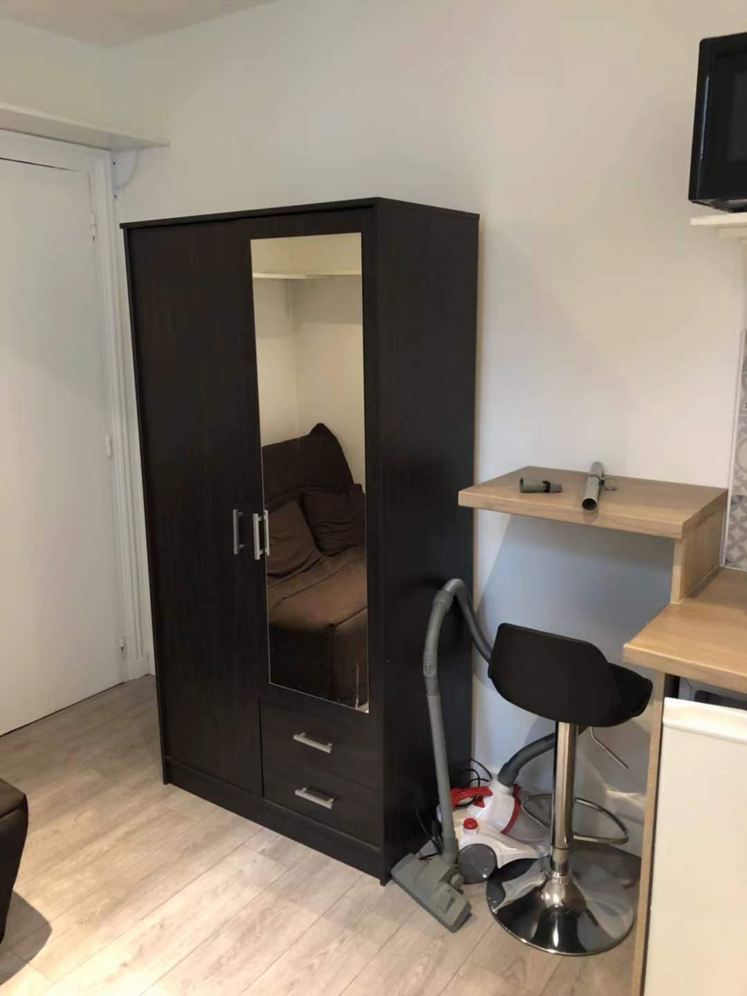 PARIS 10e·10m²·Studio·Entièrement équipé·A long terme uniquement[Location à Paris France]