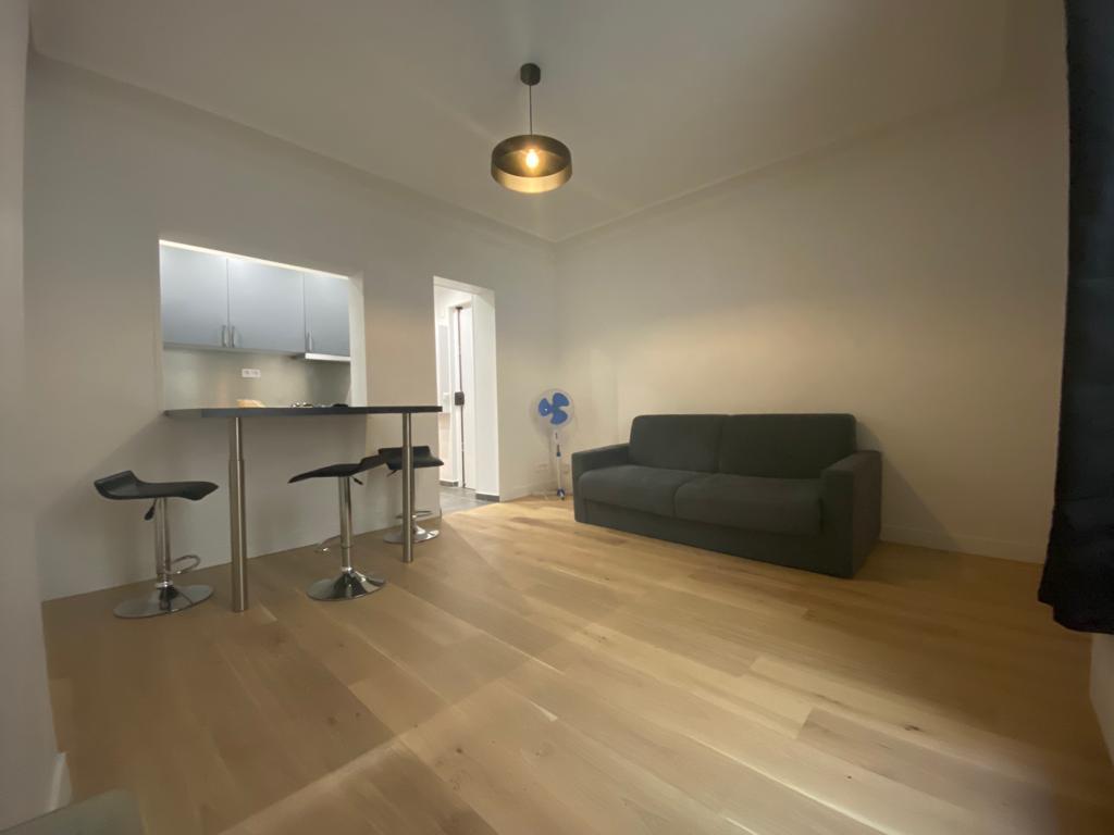 PARIS 17e·36m²·Appartement·Entièrement équipé·A long terme uniquement[Location à Paris France]