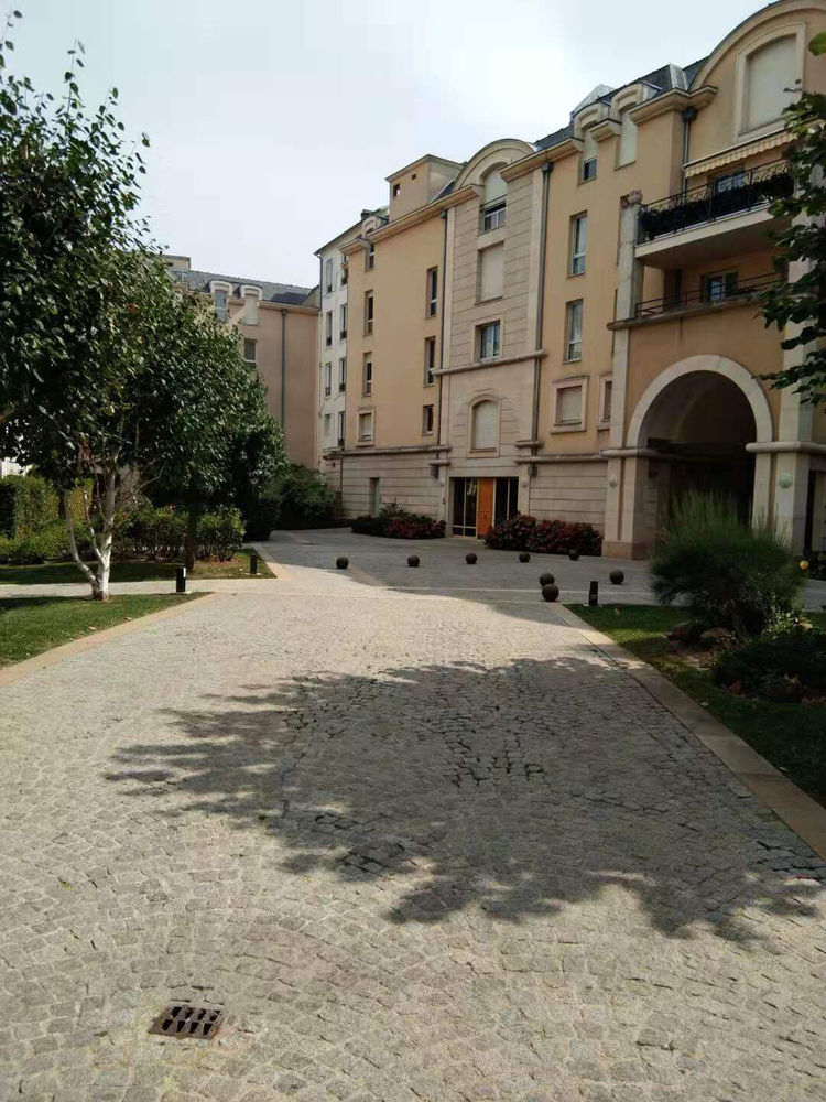 Maisons-Laffitte 78区·28平·studio·有家具·仅长租[法国巴黎租房]