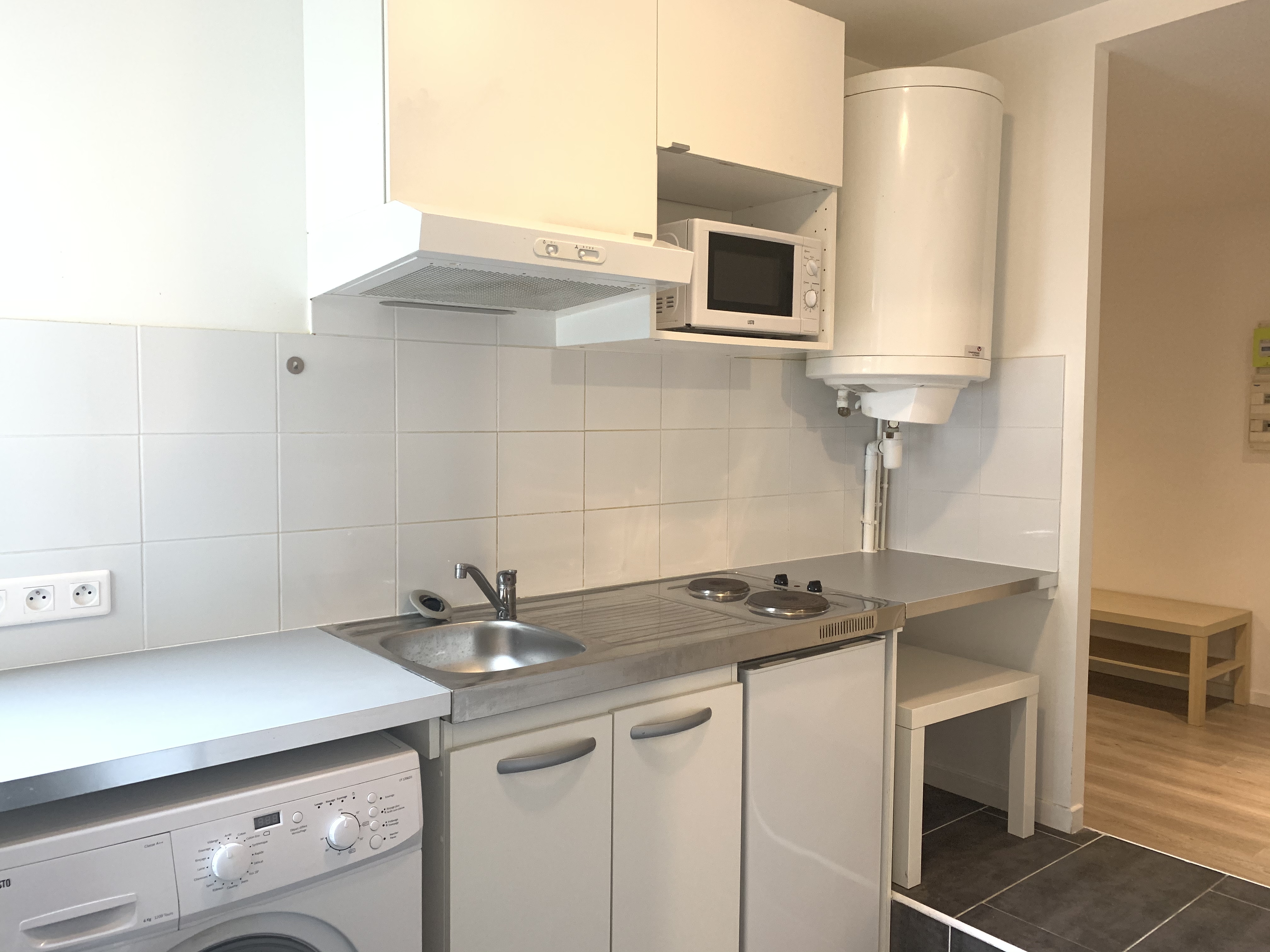 Suresnes 92지역·40m²·아파트·가구·장기만 가능[프랑스 부동산,프랑스 아파트 매매,파리 집 구하기,프랑스 임대 부동산,프랑스 부동산 투자,프랑스 아파트 임대 방법,파리 집 계약 절차,프랑스 부동산 세금 정보,프랑스 부동산 중개인 추천,프랑스 주택 임대 시세,프랑스 주택 관리 서비스,프랑스 아파트 월세,프랑스 단기 임대,파리 집 임대,프랑스 월세 계약,프랑스 월세 시세,파리 임대 집 추천,프랑스 임대,프랑스 월세 ,프랑스 부동산 임대 서비스,프랑스 부동산 중개,프랑스 부동산 에이전시,파리 부동산 중개인,프랑스 부동산 매물,파리 부동산 에이전시 추천,파리 현지 부동산 상담,파리 부동산 거래 대행,프랑스 부동산 시세 조회,프랑스 부동산 서비스,파리 부동산 에이전시,프랑스 부동산 전문가,프랑스 부동산 거래 팁,프랑스 주택 중개 플랫폼,파리 유학생 ,프랑스 유학 집 구하기,파리 학생 기숙사 임대,프랑스 유학생 월세 아파트,프랑스 유학 임대 계약,파리 유학 생활 집 구하기,프랑스 유학생 쉐어하우스,프랑스 가족용 주택 매매,파리 가족 아파트 임대,프랑스 어린이 학교 근처 집,프랑스 이민 주택 ,맞춤형 부동산 서비스,파리 단기 임대 아파트,프랑스 출장용 주택,파리 월 단위 임대]