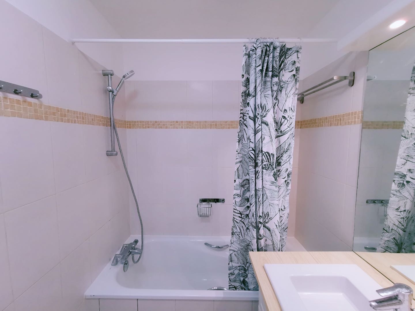 Puteaux 92e·26m²·apartment·Fully furnished·Long-term only[Paris Rental]