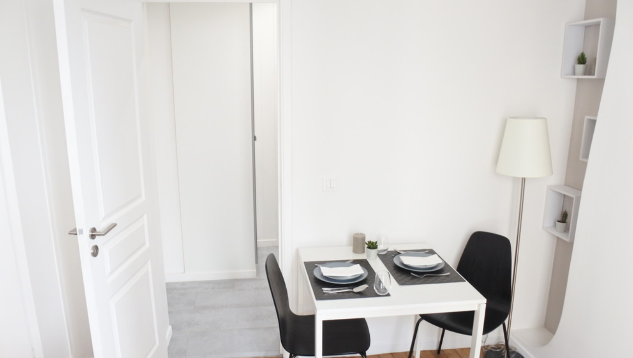 PARIS 16e·25m²·studio·With furniture·Long-term only[Paris Rental]