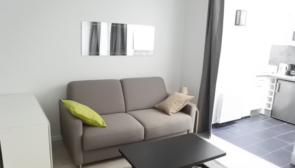 PARIS 11지역·22m²·studio·가구·장기만 가능[프랑스 부동산,프랑스 아파트 매매,파리 집 구하기,프랑스 임대 부동산,프랑스 부동산 투자,프랑스 아파트 임대 방법,파리 집 계약 절차,프랑스 부동산 세금 정보,프랑스 부동산 중개인 추천,프랑스 주택 임대 시세,프랑스 주택 관리 서비스,프랑스 아파트 월세,프랑스 단기 임대,파리 집 임대,프랑스 월세 계약,프랑스 월세 시세,파리 임대 집 추천,프랑스 임대,프랑스 월세 ,프랑스 부동산 임대 서비스,프랑스 부동산 중개,프랑스 부동산 에이전시,파리 부동산 중개인,프랑스 부동산 매물,파리 부동산 에이전시 추천,파리 현지 부동산 상담,파리 부동산 거래 대행,프랑스 부동산 시세 조회,프랑스 부동산 서비스,파리 부동산 에이전시,프랑스 부동산 전문가,프랑스 부동산 거래 팁,프랑스 주택 중개 플랫폼,파리 유학생 ,프랑스 유학 집 구하기,파리 학생 기숙사 임대,프랑스 유학생 월세 아파트,프랑스 유학 임대 계약,파리 유학 생활 집 구하기,프랑스 유학생 쉐어하우스,프랑스 가족용 주택 매매,파리 가족 아파트 임대,프랑스 어린이 학교 근처 집,프랑스 이민 주택 ,맞춤형 부동산 서비스,파리 단기 임대 아파트,프랑스 출장용 주택,파리 월 단위 임대]