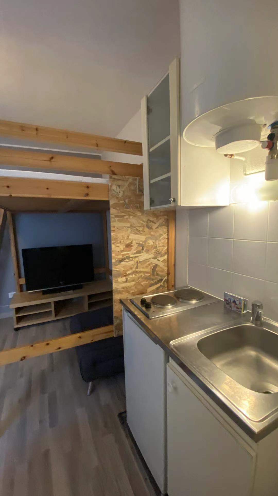 PARIS 17e·17m²·Studio·Meublé·A long terme uniquement[Location à Paris France]