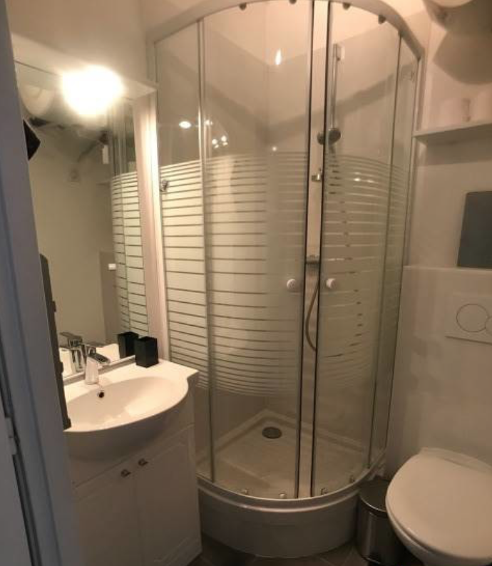 PARIS 6区·21平·studio·有家具·仅长租[法国巴黎租房]