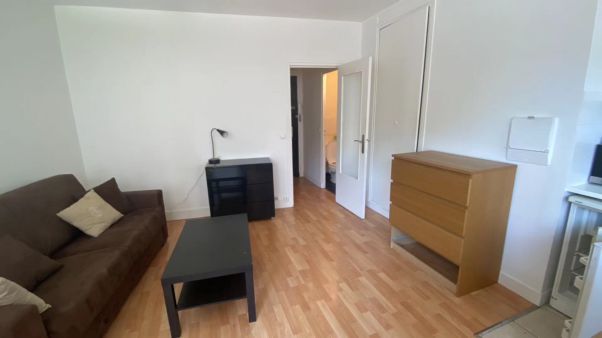 PARIS 15e·27m²·studio·Fully furnished·Long-term only[Paris Rental]