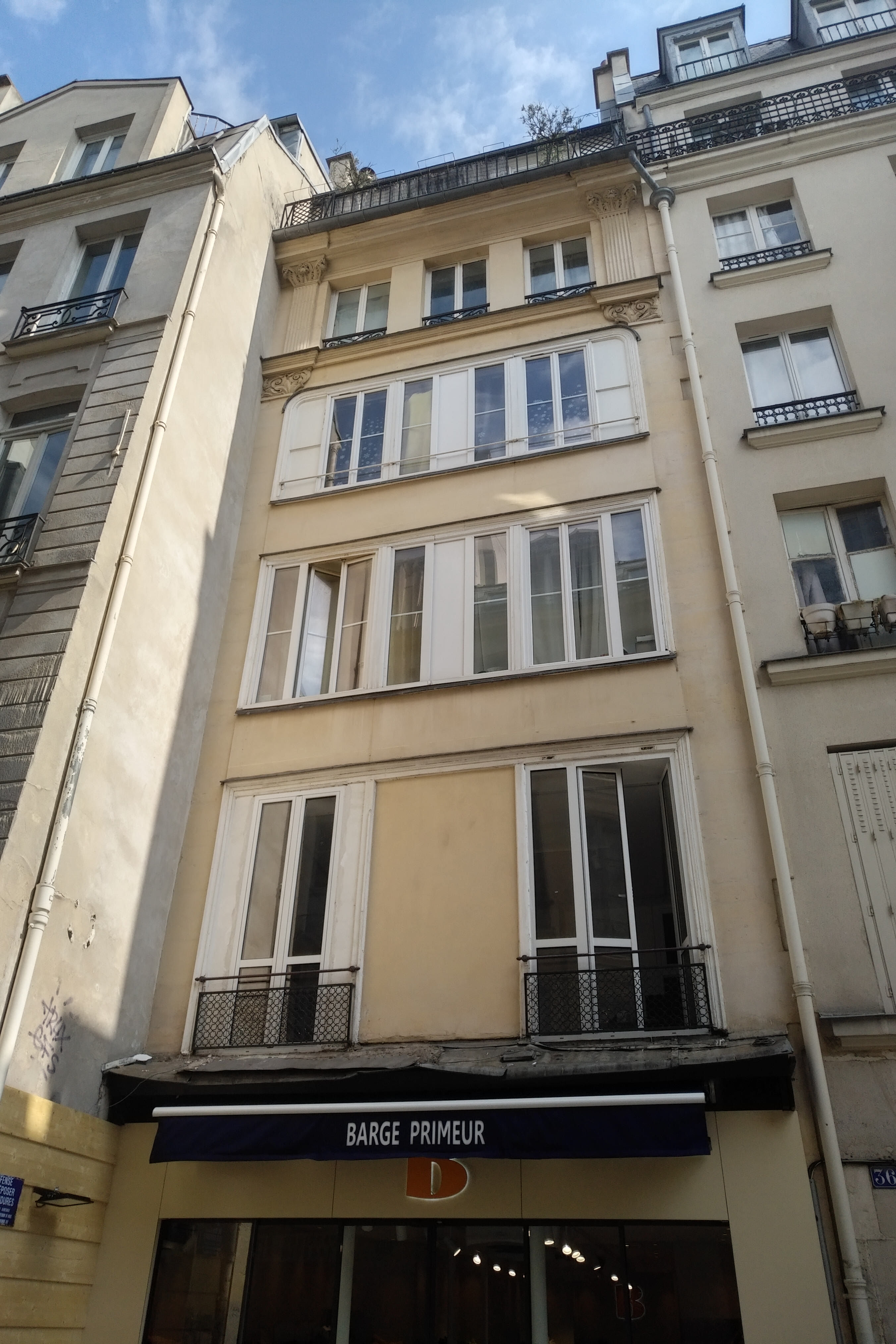 PARIS 3区·25平平·studio·有家具·仅长租[法国巴黎租房]