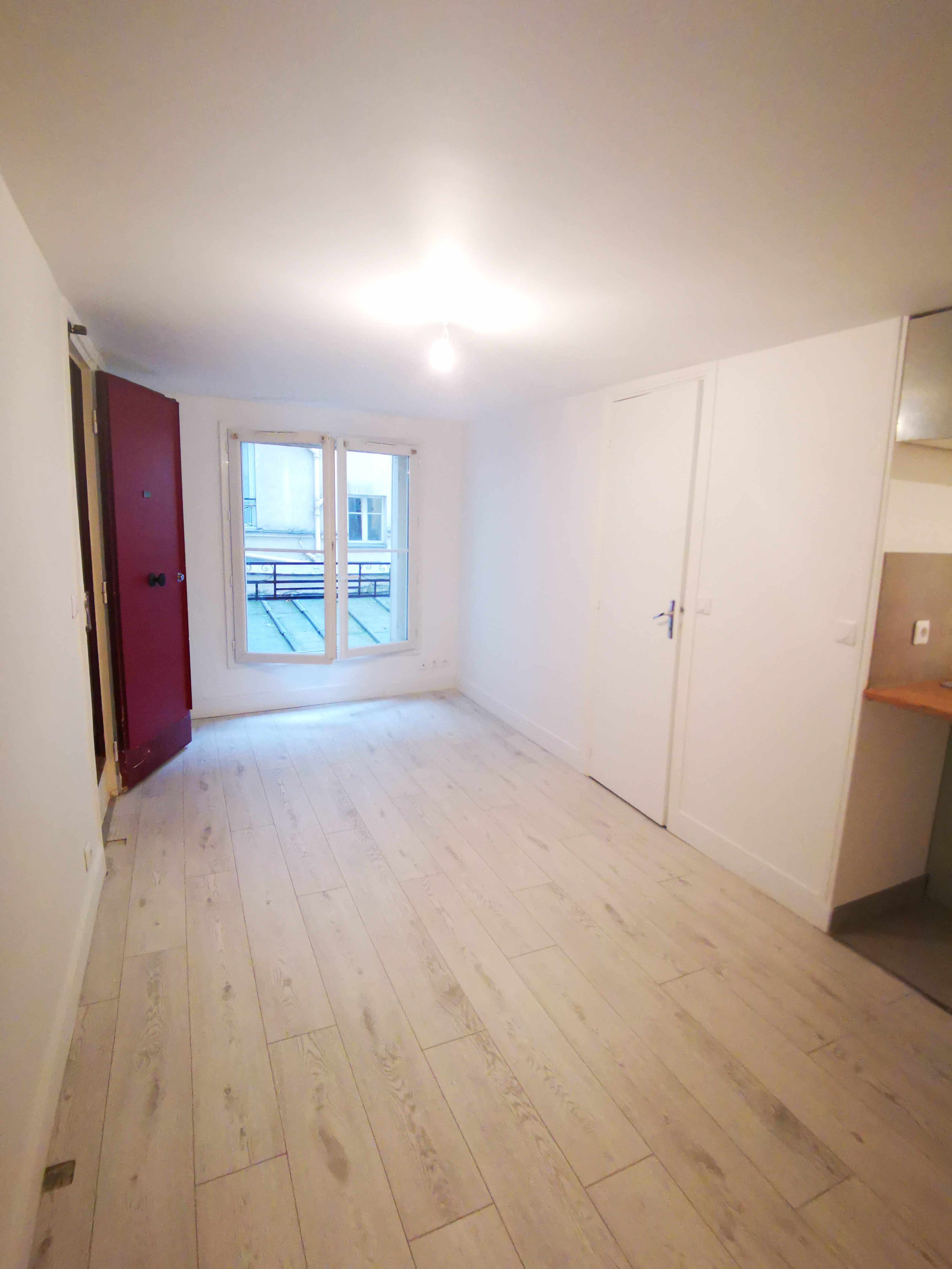 PARIS 11区·18平·studio·有家具·仅长租[法国巴黎租房]