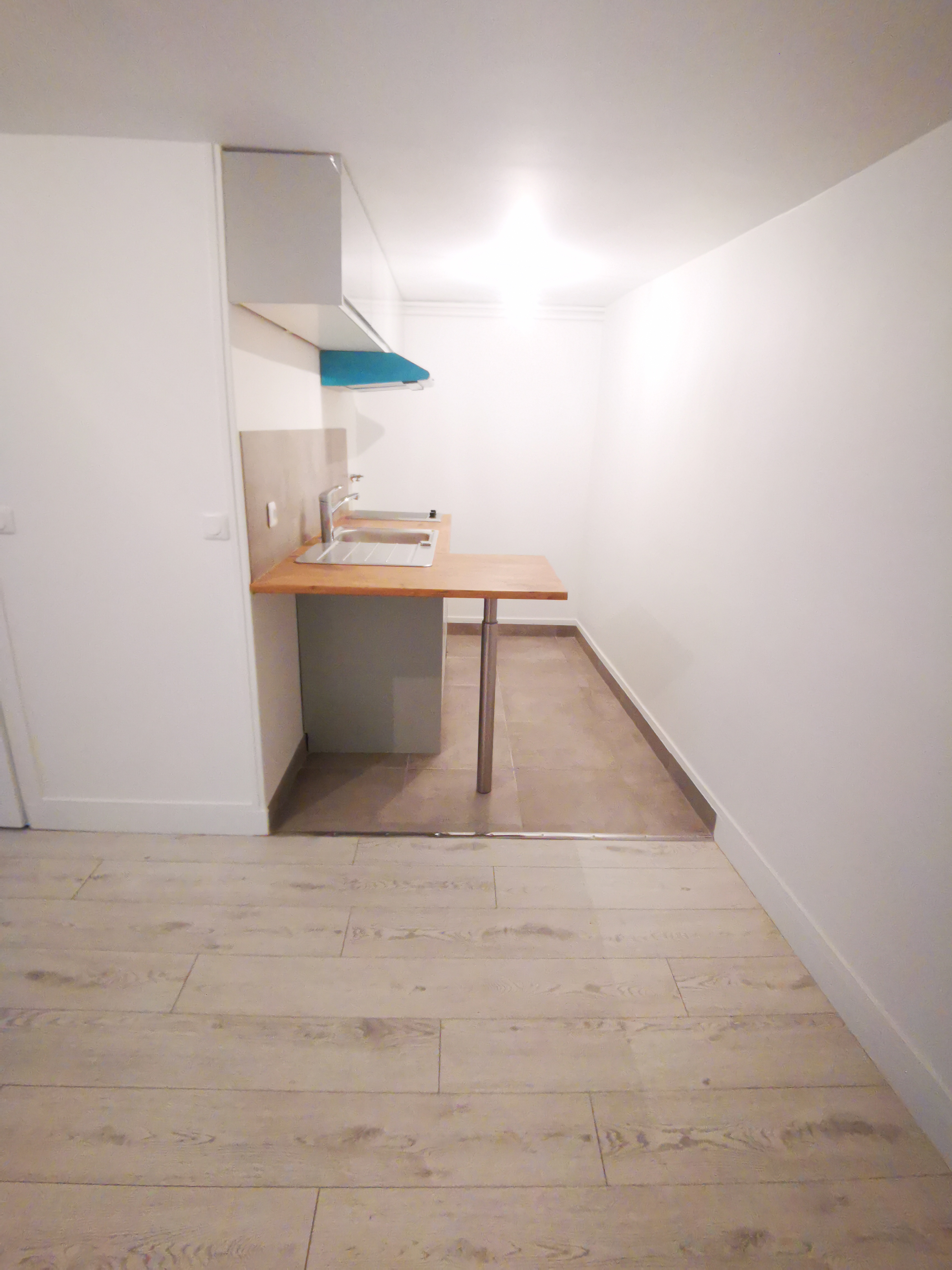 PARIS 11区·18平·studio·有家具·仅长租[法国巴黎租房]