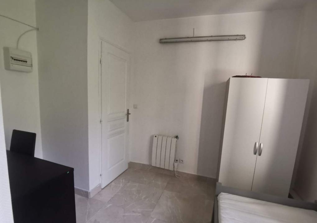 Villejuif 94区·15平·别墅·有家具·仅长租[法国巴黎租房]