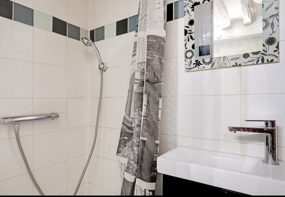 PARIS 6e·15.5m²·Studio·Meublé[Location à Paris France]