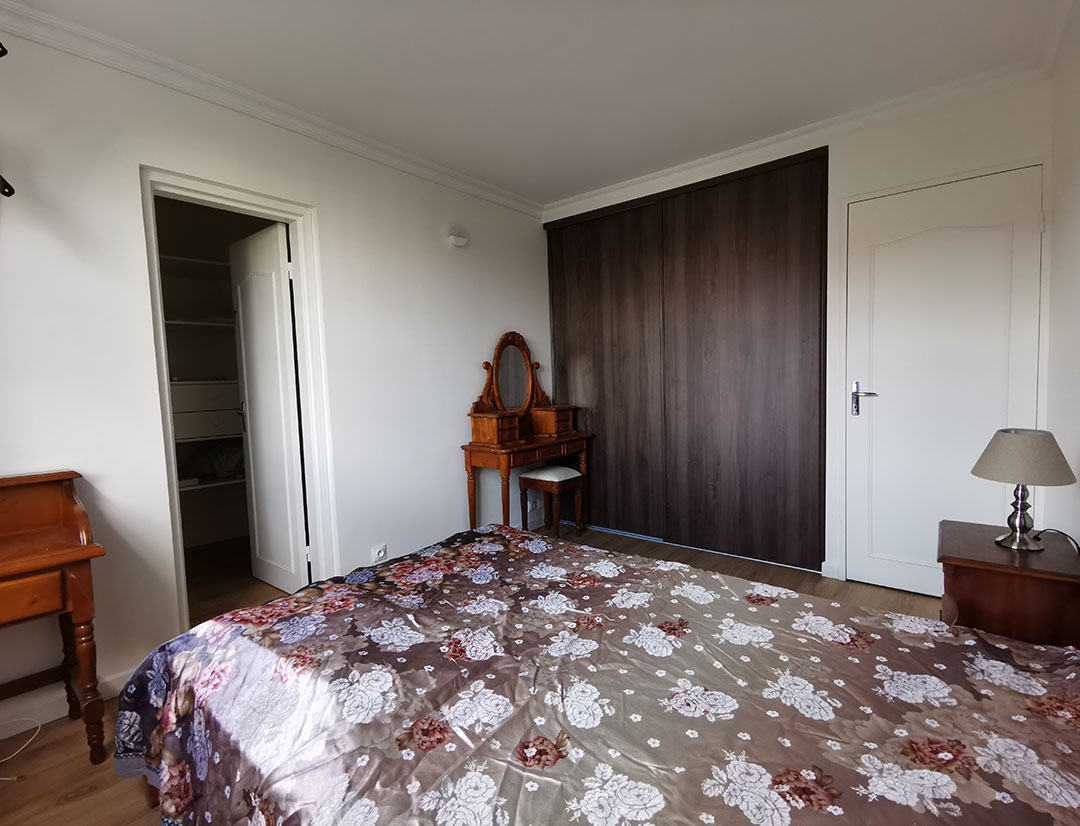 Noisy-le-Grand 93区·12平·有家具·仅长租[法国巴黎租房]