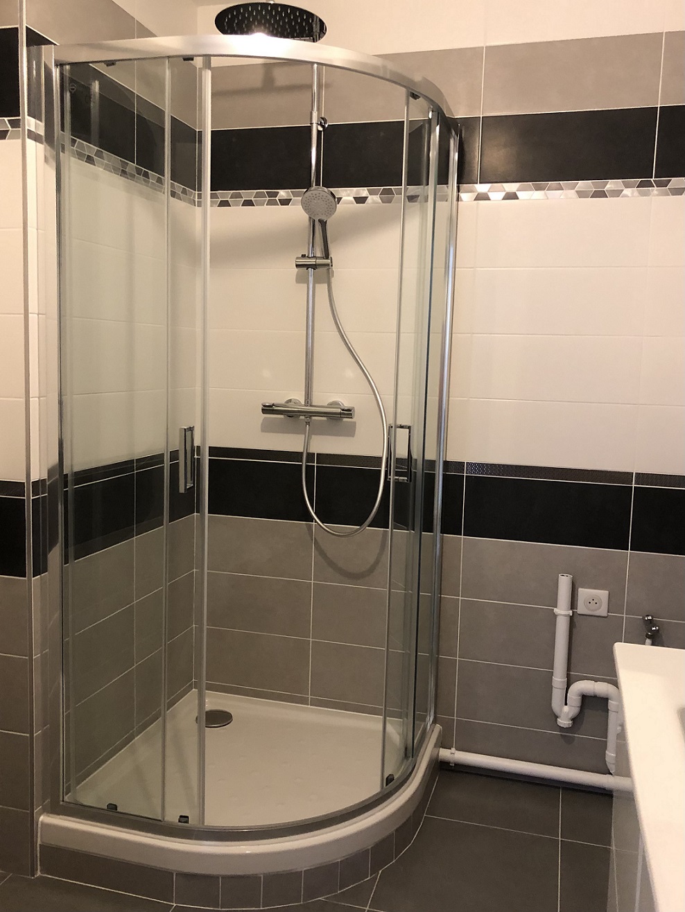 PARIS 15e·28m²·studio·Fully furnished·Long-term only[Paris Rental]