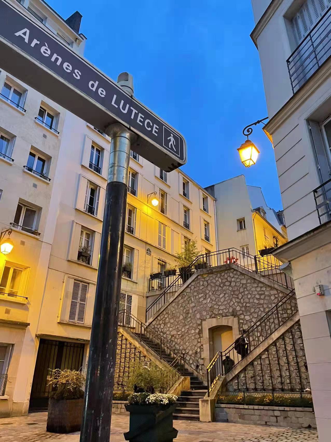 PARIS 5区·28平·studio·有家具·仅长租[法国巴黎租房]