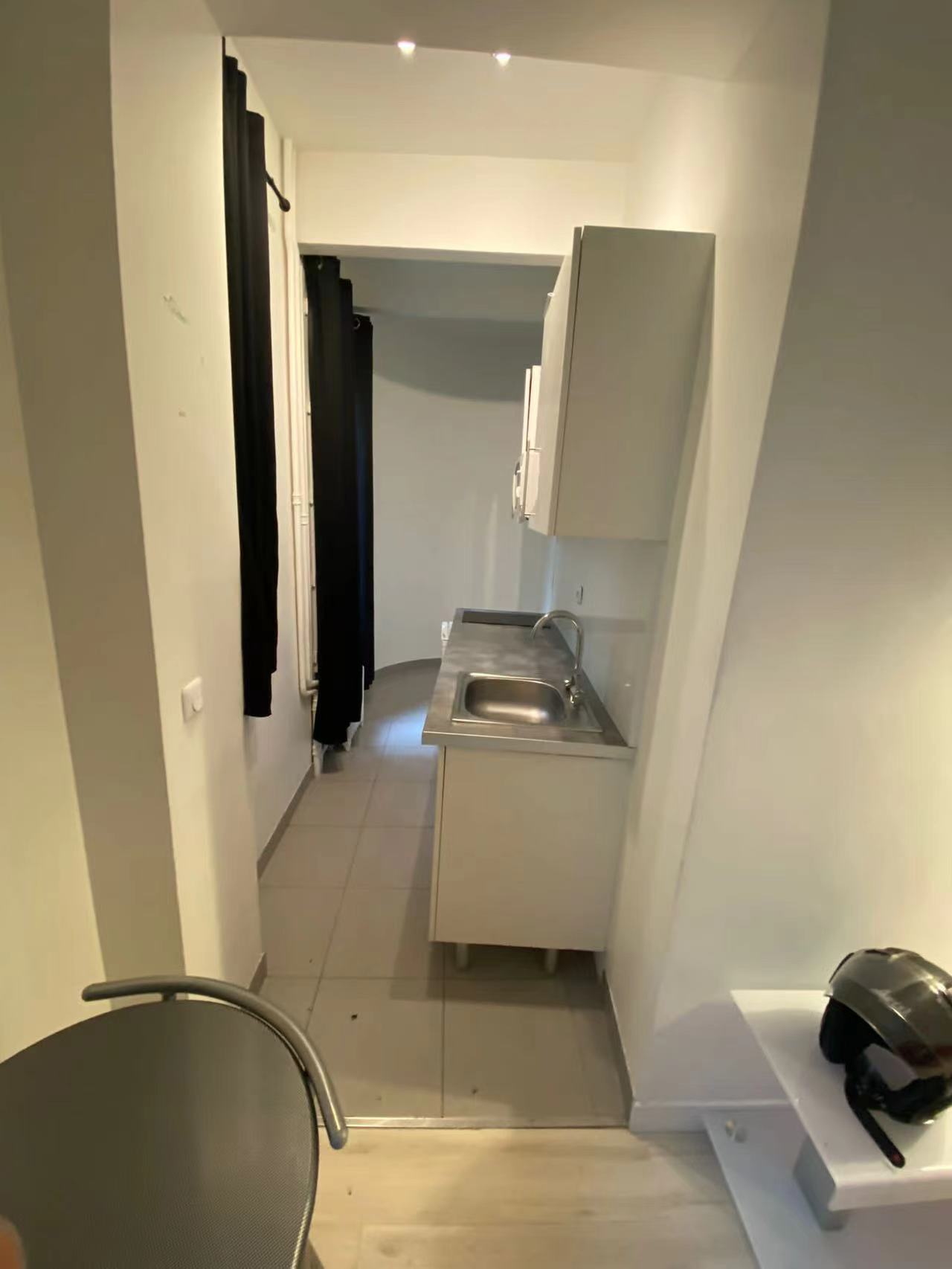 PARIS 20e·17m²·studio·With furniture·Long-term only[Paris Rental]