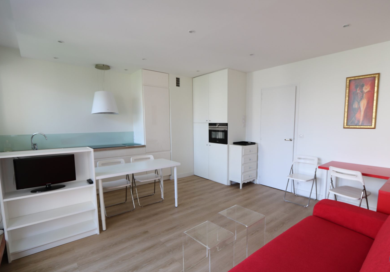 PARIS 16지역·30m²·studio·가구·장기만 가능[프랑스 파리 아파트 임대]