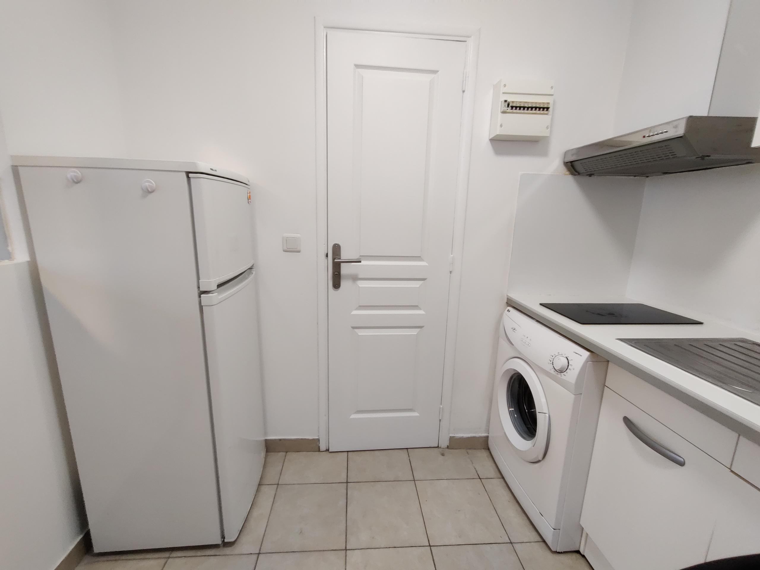 Vitry-sur-Seine 94e·25m²·Studio·Meublé[Location à Paris France]