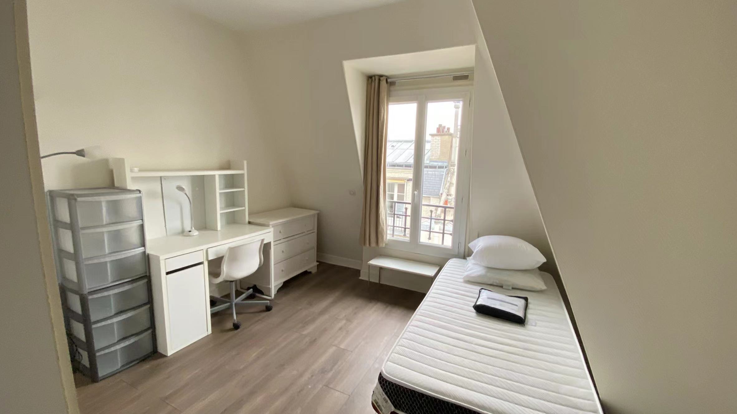 PARIS 6区·14平·studio·家具齐全[法国巴黎租房]