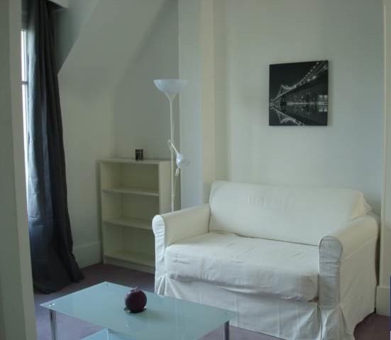 PARIS 15区·40平·公寓·家具齐全[法国巴黎租房]