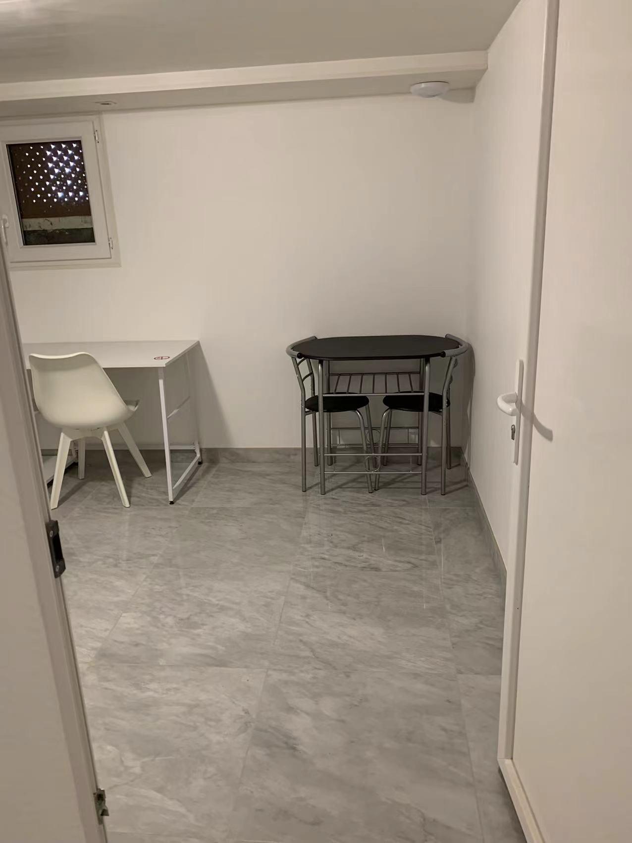 Villejuif 94e·29m²·Maison·Meublé[Location à Paris France]