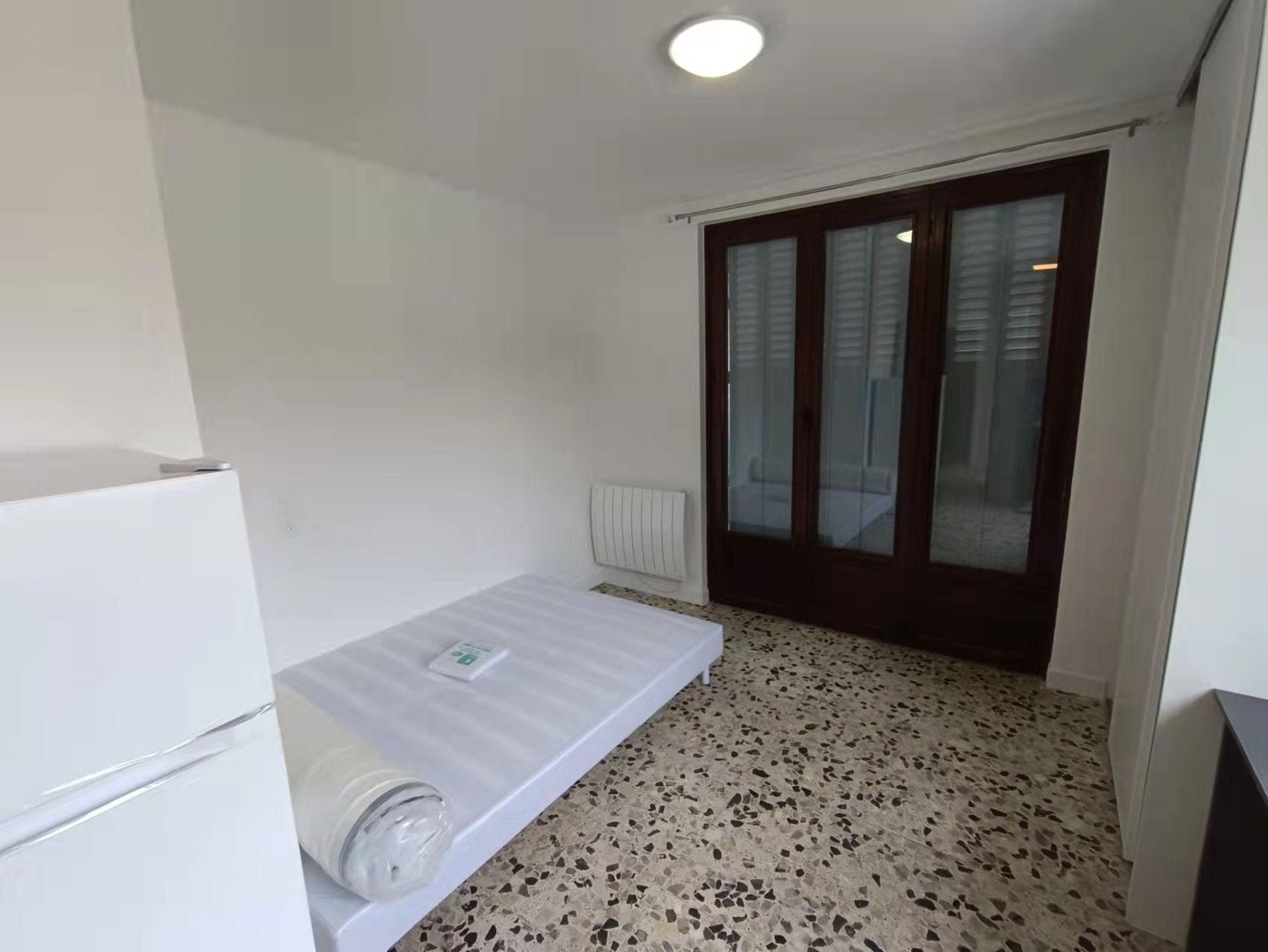 Villejuif 94e·20m²·Studio·Meublé[Location à Paris France]