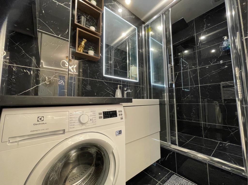 PARIS 9지역·18m²·studio·가구[프랑스 부동산,프랑스 아파트 매매,파리 집 구하기,프랑스 임대 부동산,프랑스 부동산 투자,프랑스 아파트 임대 방법,파리 집 계약 절차,프랑스 부동산 세금 정보,프랑스 부동산 중개인 추천,프랑스 주택 임대 시세,프랑스 주택 관리 서비스,프랑스 아파트 월세,프랑스 단기 임대,파리 집 임대,프랑스 월세 계약,프랑스 월세 시세,파리 임대 집 추천,프랑스 임대,프랑스 월세 ,프랑스 부동산 임대 서비스,프랑스 부동산 중개,프랑스 부동산 에이전시,파리 부동산 중개인,프랑스 부동산 매물,파리 부동산 에이전시 추천,파리 현지 부동산 상담,파리 부동산 거래 대행,프랑스 부동산 시세 조회,프랑스 부동산 서비스,파리 부동산 에이전시,프랑스 부동산 전문가,프랑스 부동산 거래 팁,프랑스 주택 중개 플랫폼,파리 유학생 ,프랑스 유학 집 구하기,파리 학생 기숙사 임대,프랑스 유학생 월세 아파트,프랑스 유학 임대 계약,파리 유학 생활 집 구하기,프랑스 유학생 쉐어하우스,프랑스 가족용 주택 매매,파리 가족 아파트 임대,프랑스 어린이 학교 근처 집,프랑스 이민 주택 ,맞춤형 부동산 서비스,파리 단기 임대 아파트,프랑스 출장용 주택,파리 월 단위 임대]